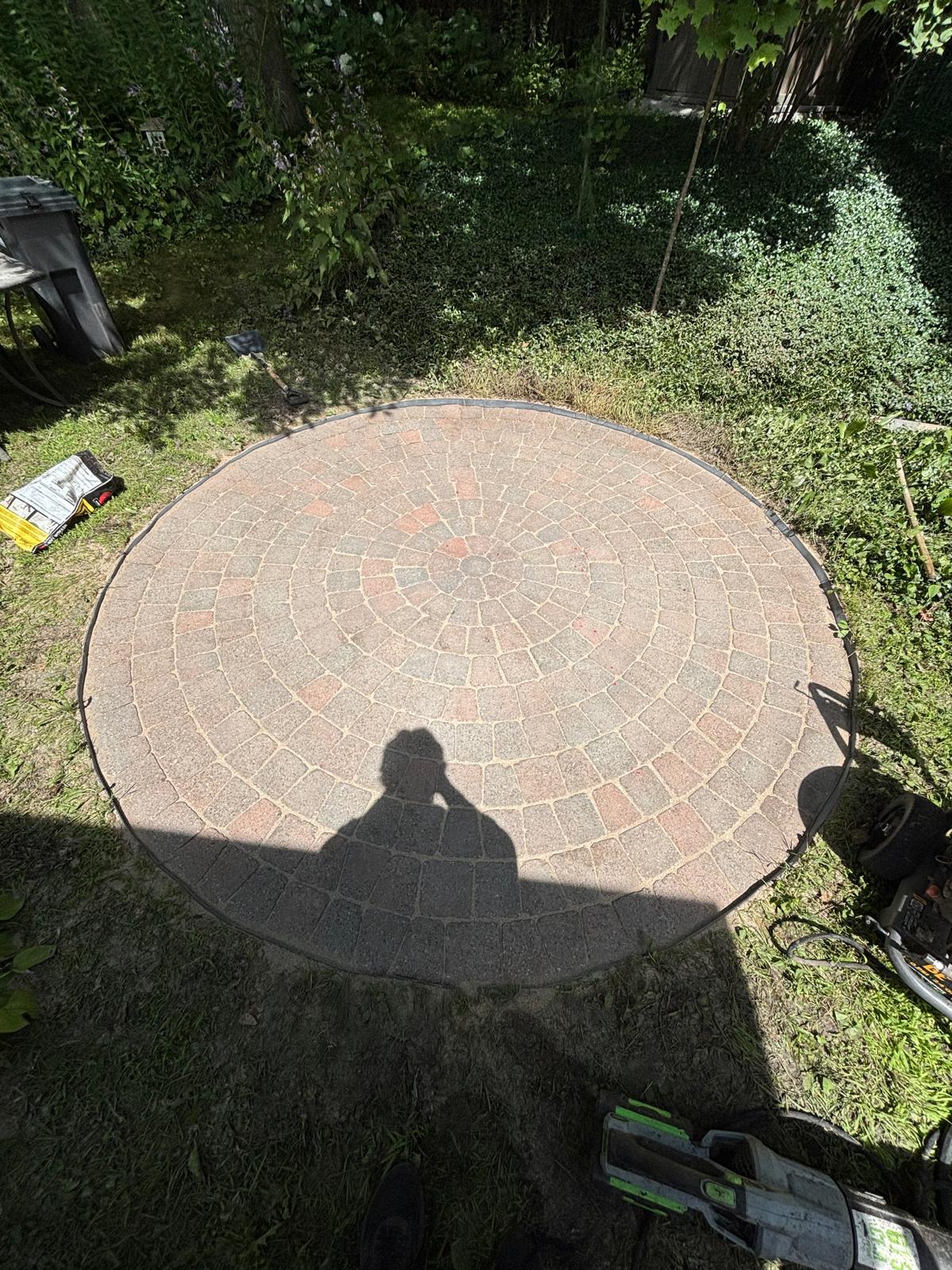 Rosace décorative en pavé uni motif circulaire